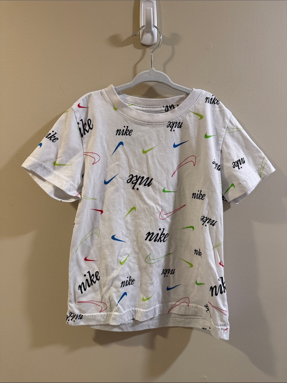 Nike White Short-Sleeve Tee with Multicolor Swoosh Prints